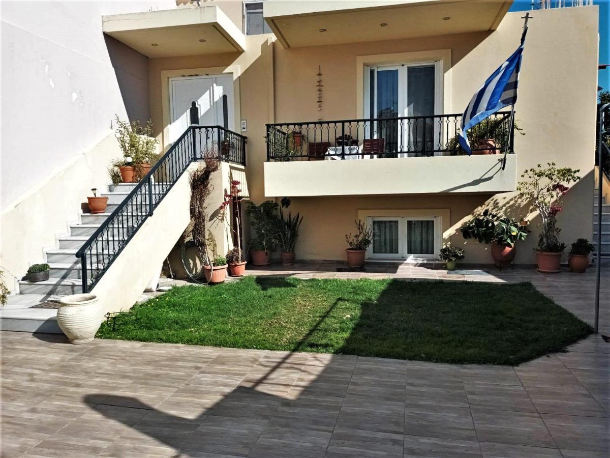 Family Yard House Kos Apartment Ngoại thất bức ảnh