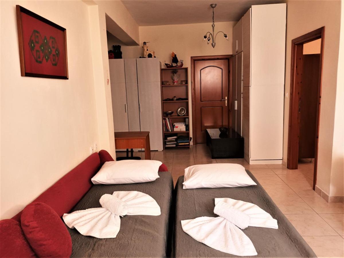 Family Yard House Kos Apartment Ngoại thất bức ảnh