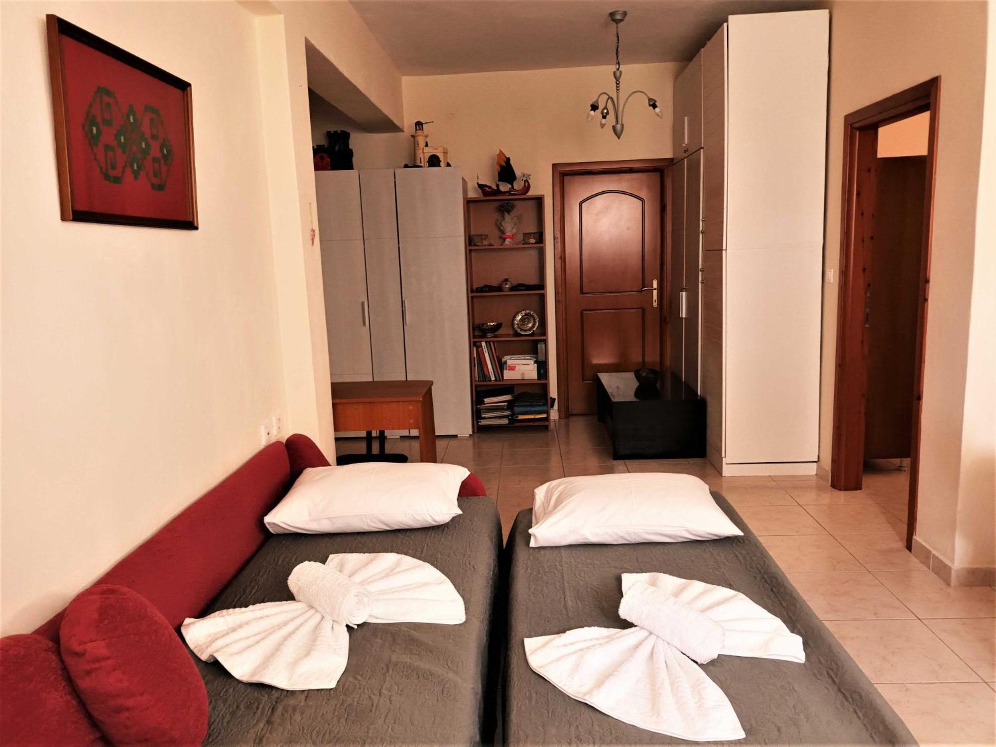 Family Yard House Kos Apartment Ngoại thất bức ảnh