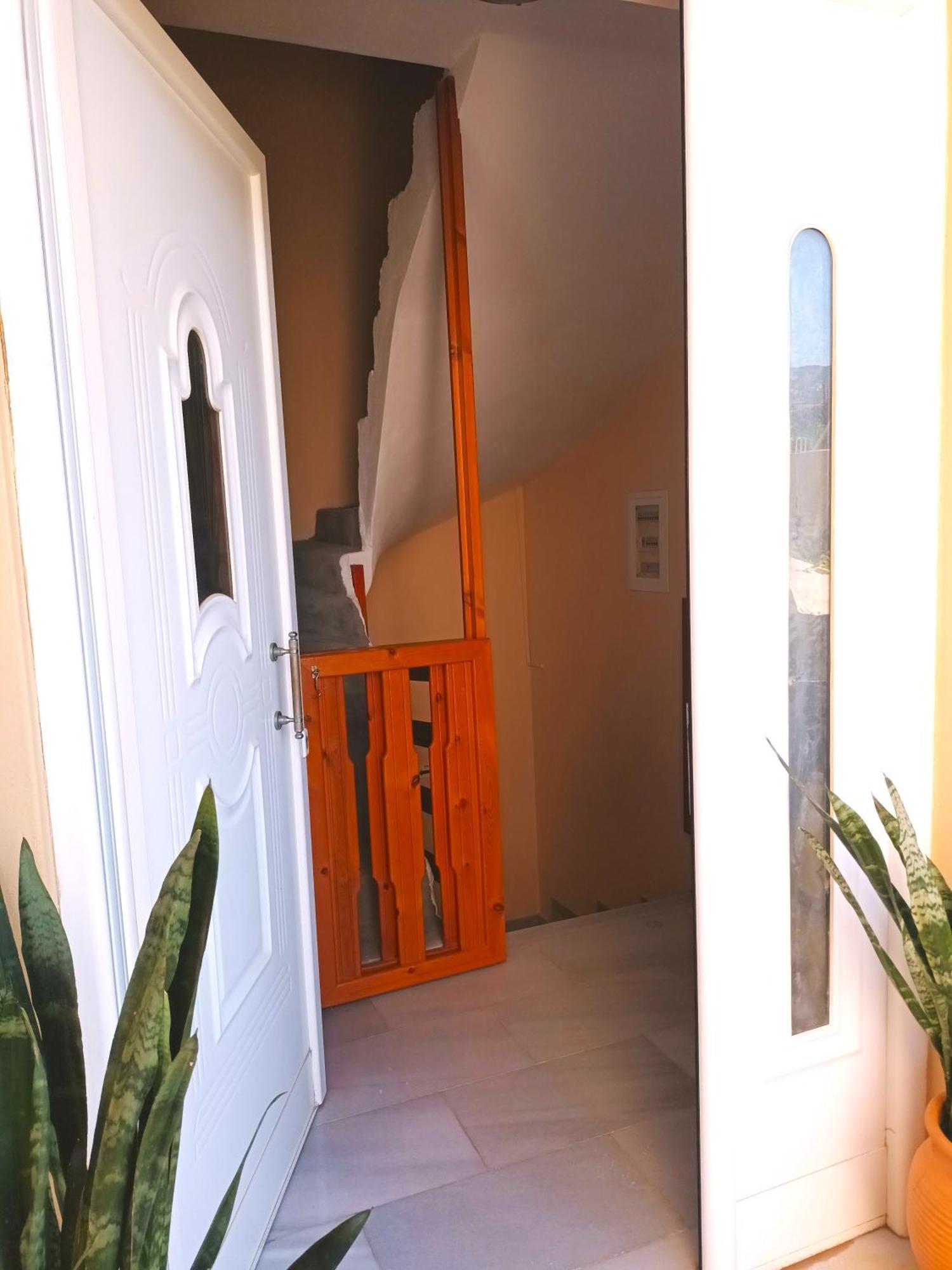Family Yard House Kos Apartment Ngoại thất bức ảnh