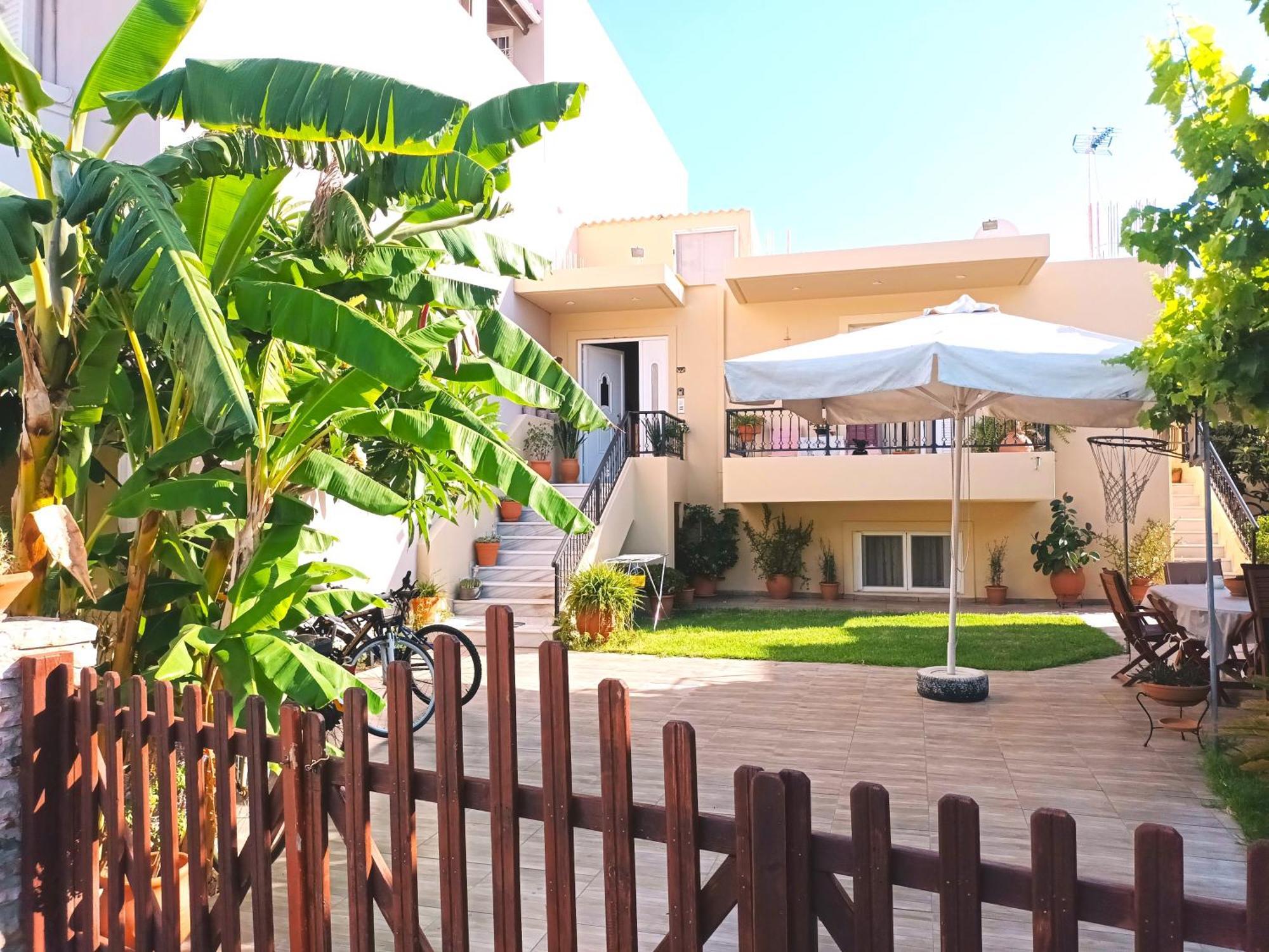 Family Yard House Kos Apartment Ngoại thất bức ảnh